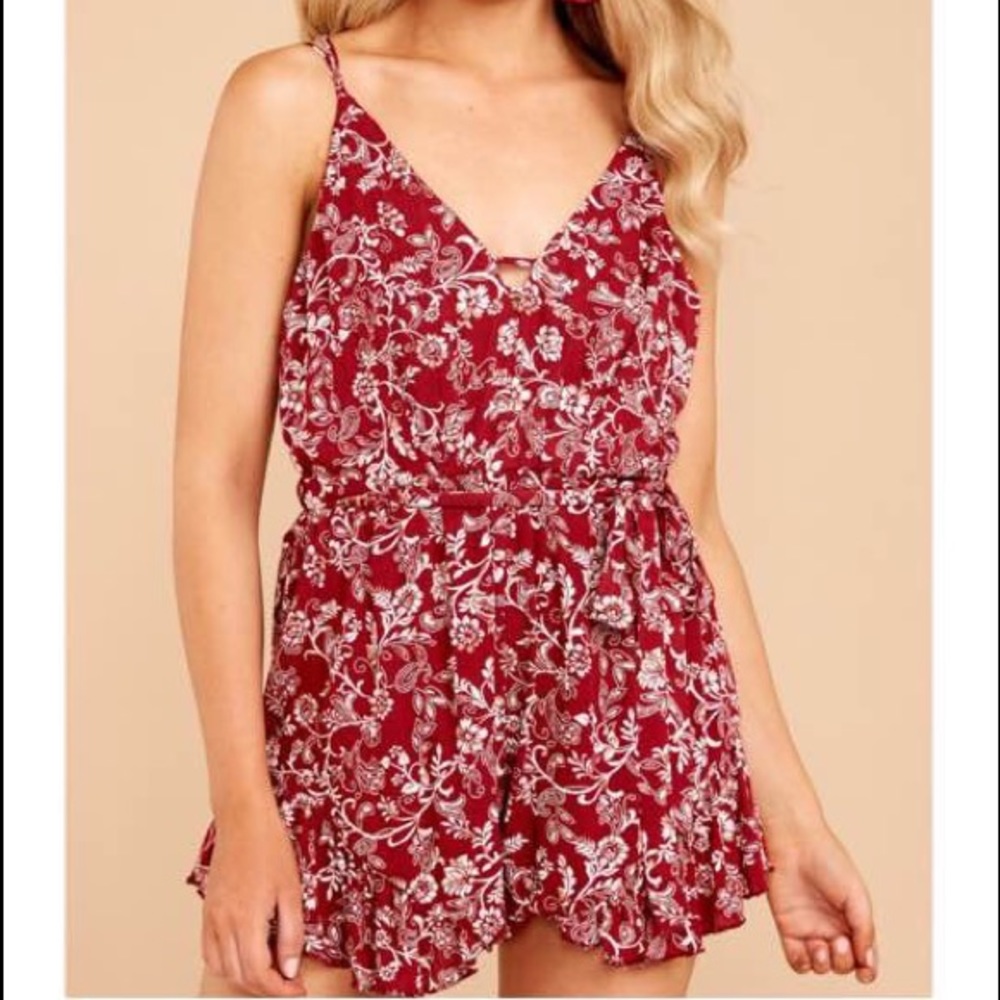 NWT  Strappy Flounced Hem Romper - Picture 5 of 8